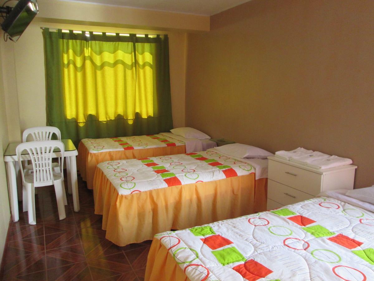 Hostal Caprichos Huacho Exterior photo