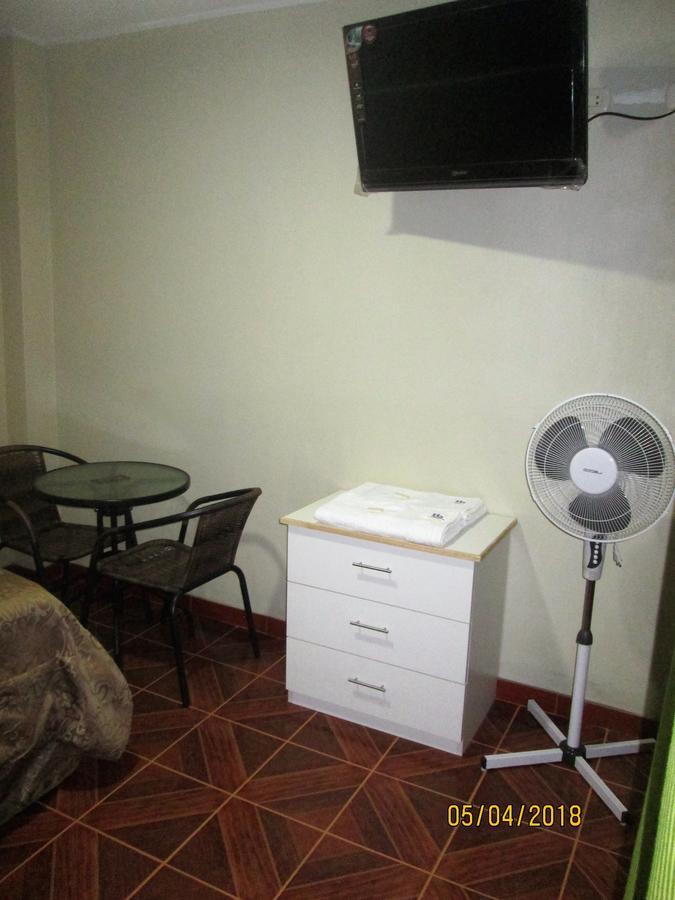 Hostal Caprichos Huacho Exterior photo