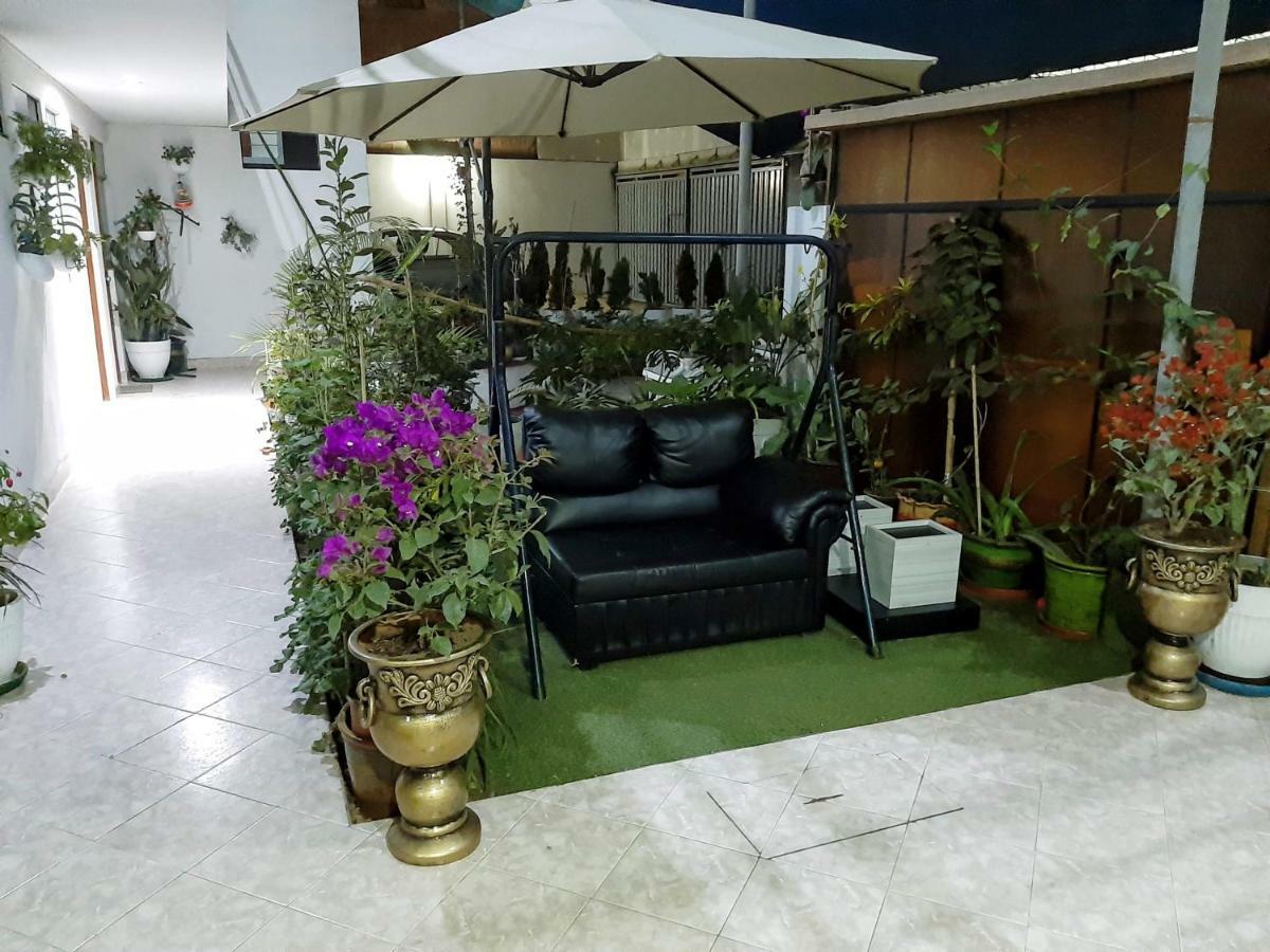 Hostal Caprichos Huacho Exterior photo